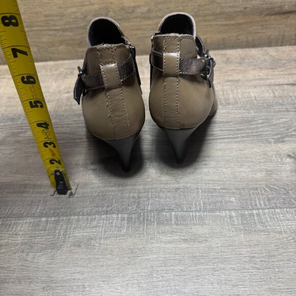 Donald J Pliner Tamy Tan Suede/Leather Ankle Boots Women's Size 9 - Picture 3 of 6